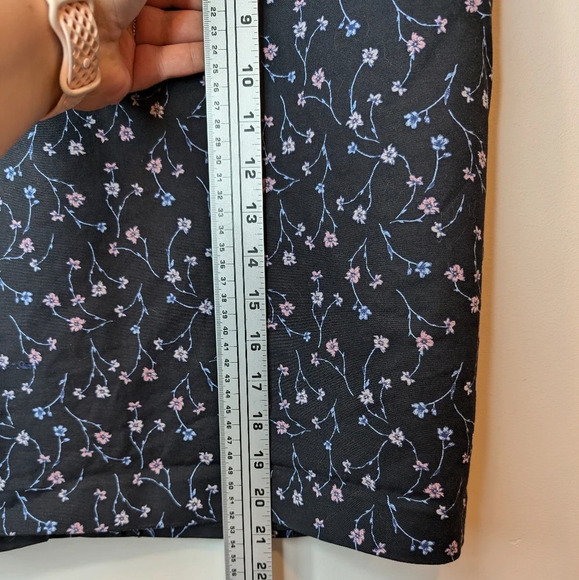 Liz Claiborne Career Wear Black Midrise Pencil Skirt Floral  Print Slit Women 10 - Picture 9 of 9